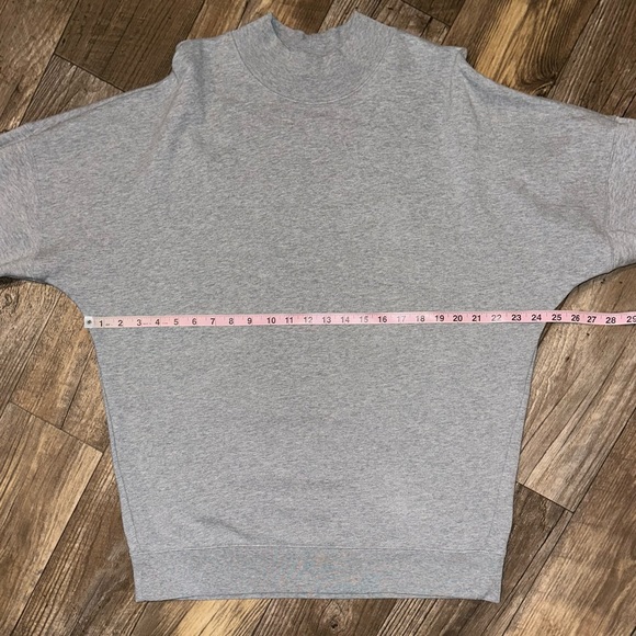 SOLD 💕Reformation Grey Mock Neck Oversized Pullover Sweatshirt - Picture 9 of 11